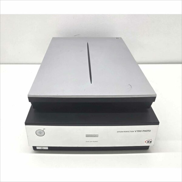 Epson Perfection V700 Photo Flatbed Scanner J221A