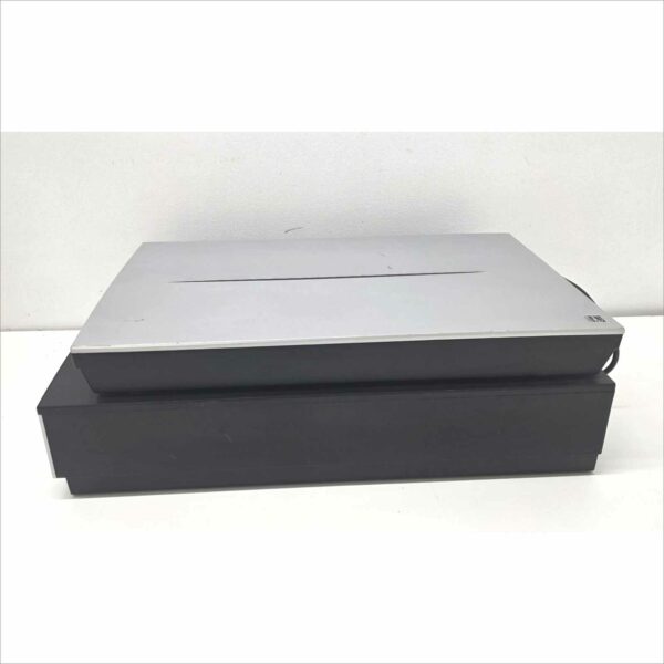 Epson Perfection V700 Photo Flatbed Scanner J221A