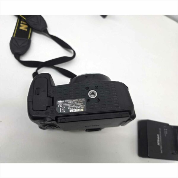 Nikon D5300 Digital Camera 24.2MP WiFi GPS FHD W/ Nikon AF-P DX NIKKOR 18-55mm f/3.5-5.6G - Work Great