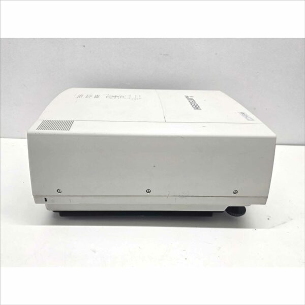 Mitsubishi XL5900LU 3 LCD Multimedia Projector