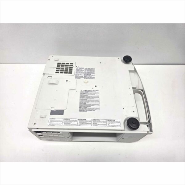 Mitsubishi XL5900LU 3 LCD Multimedia Projector