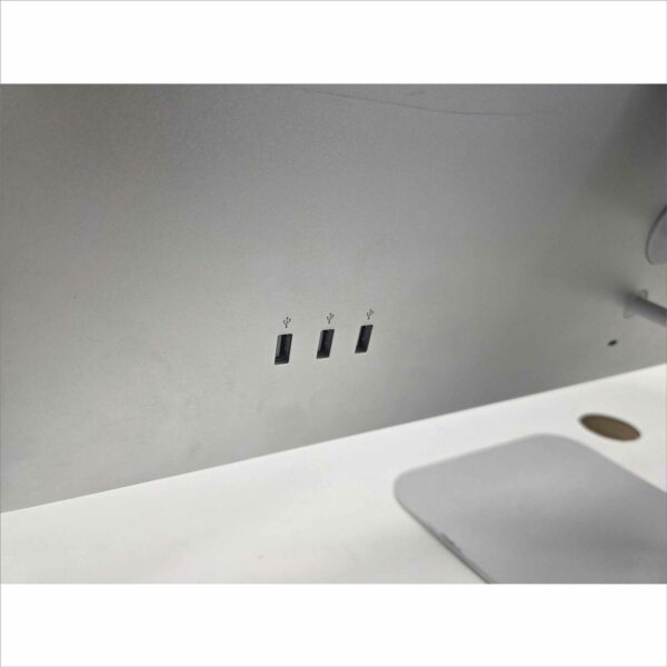 Apple A1316 LED Cinema Display 27″ WQHD 2560×1440 Monitor