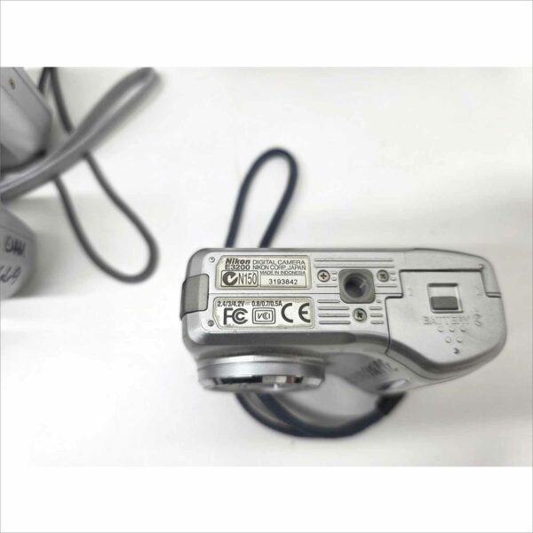 Lot 7 Digital Cameras Kodak Samsung Sony Nikon Coolpix L105/L320 CX6330 S630 E3200 MVC-FD83