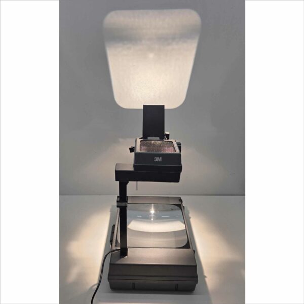3M 2000AG Overhead Projector with 2x New Lamps – Crack Taped as Pictured