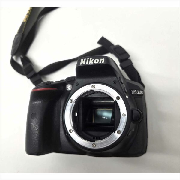 Nikon D5300 Digital Camera 24.2MP WiFi GPS FHD W/ Nikon AF-P DX NIKKOR 18-55mm f/3.5-5.6G - Work Great