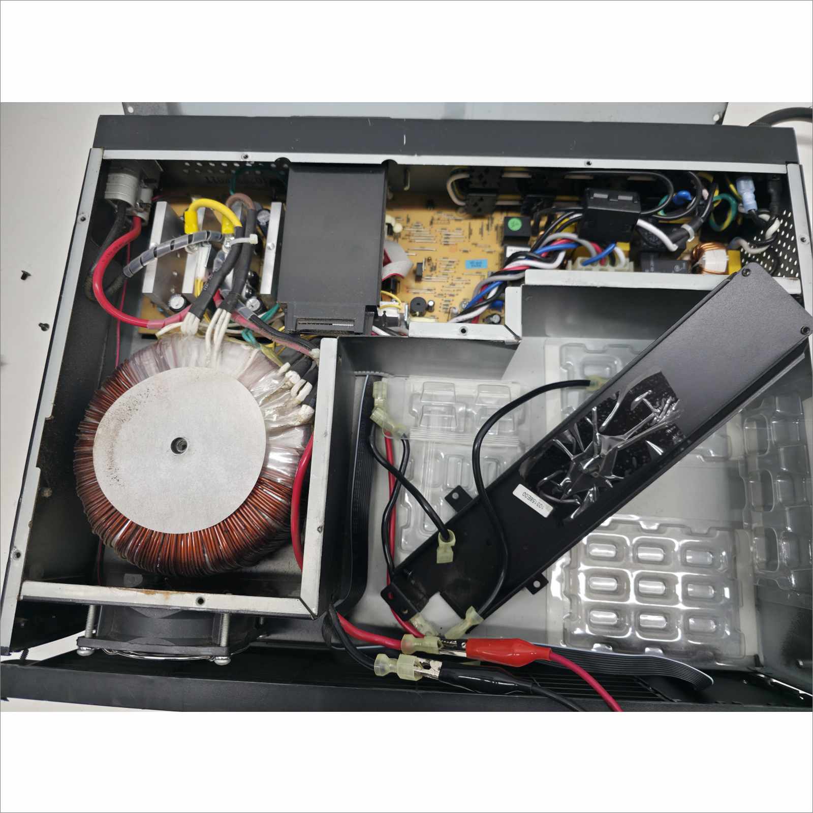 Tripp Lite SMART1500RMXL2U 2U Rackmount UPS – Includes Network Module, Battery Wiring & Padding (No Batteries) – Tested Working