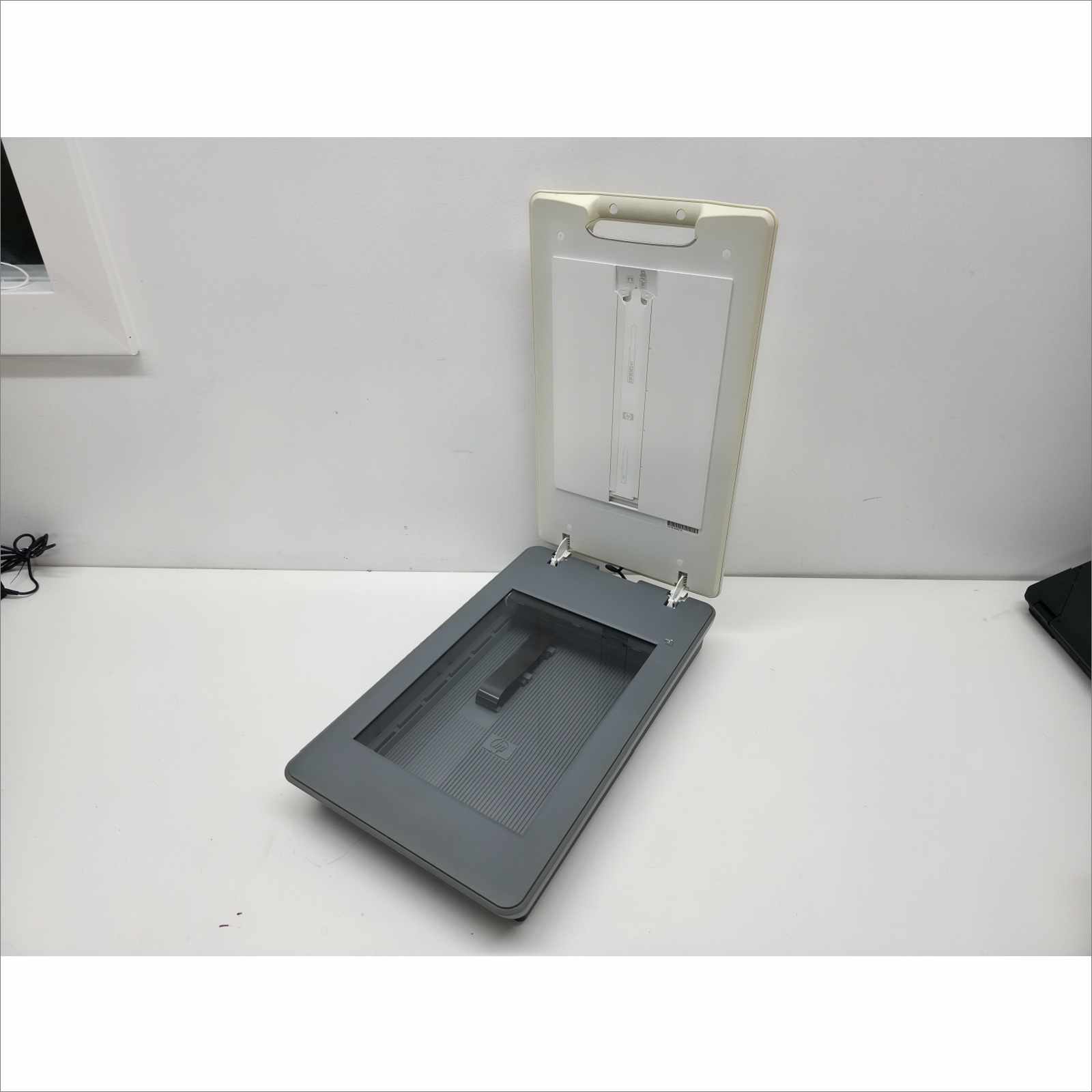 HP Scanjet G4010 Photo Scanner CN81WA61FR Tested Working USB Flatbed
