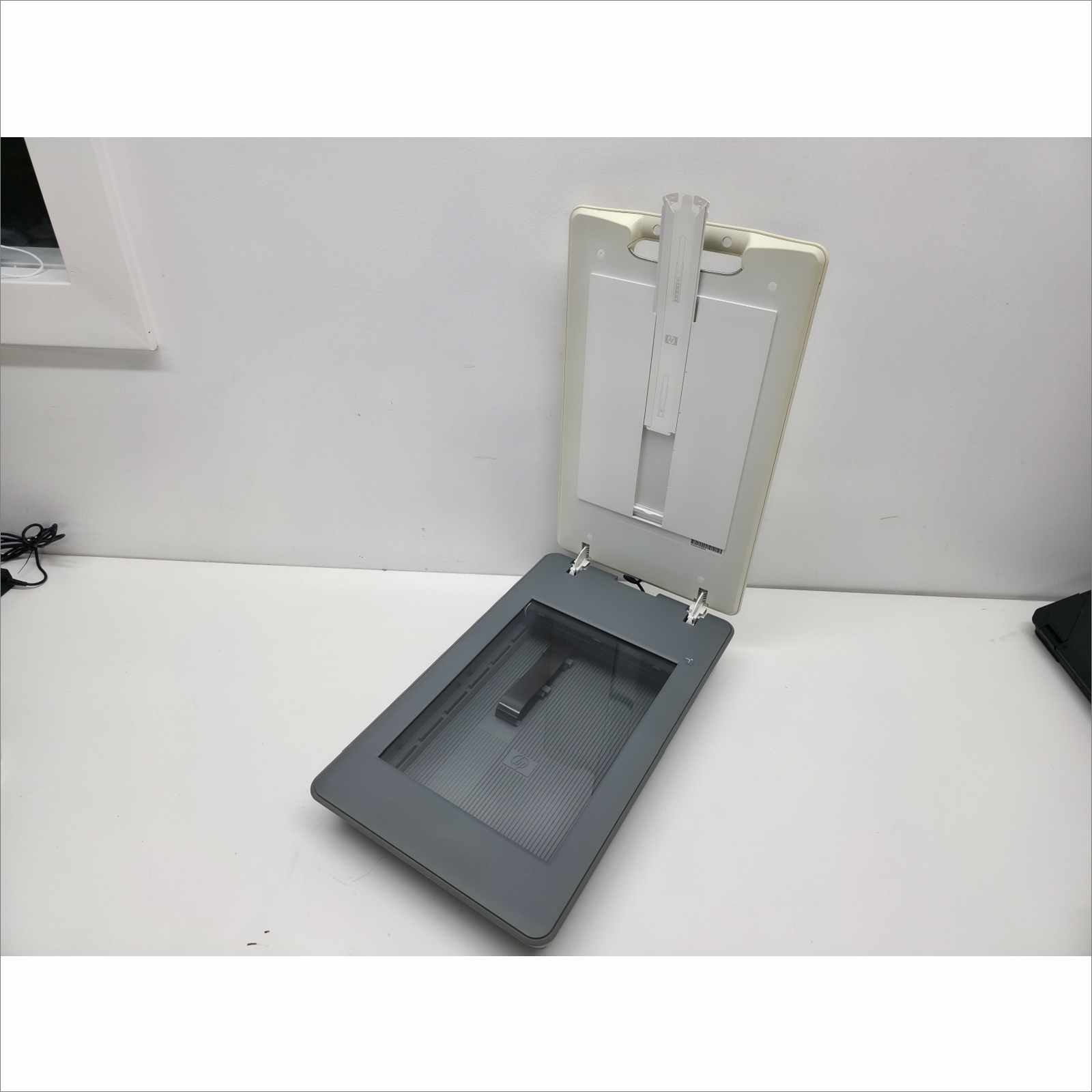 HP Scanjet G4010 Photo Scanner CN81WA61FR Tested Working USB Flatbed