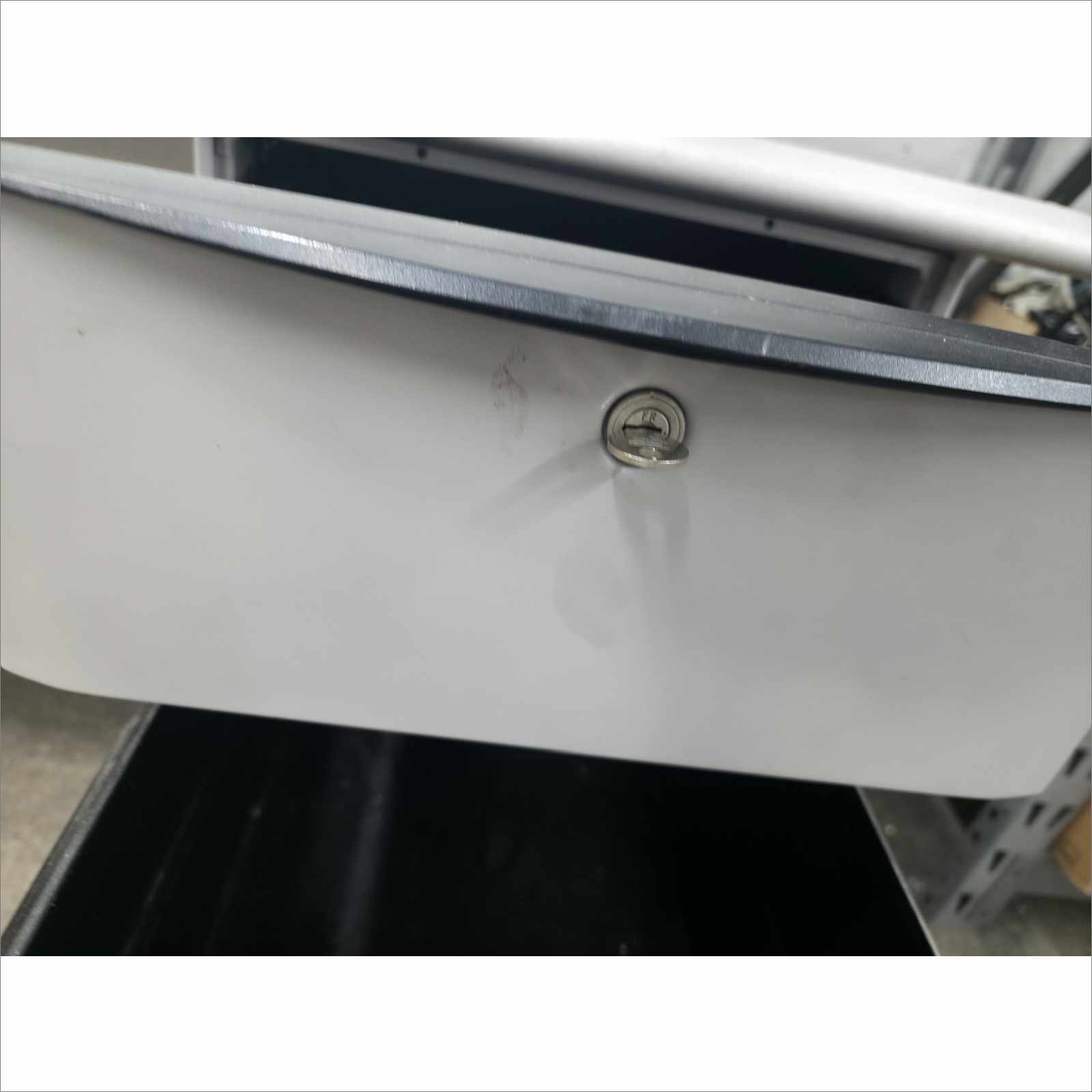 Steelcase Ellipse Desk ADXP3072L6 30x72 w/ Hanging Pedestal & SitOnIt Sona Chair 5723