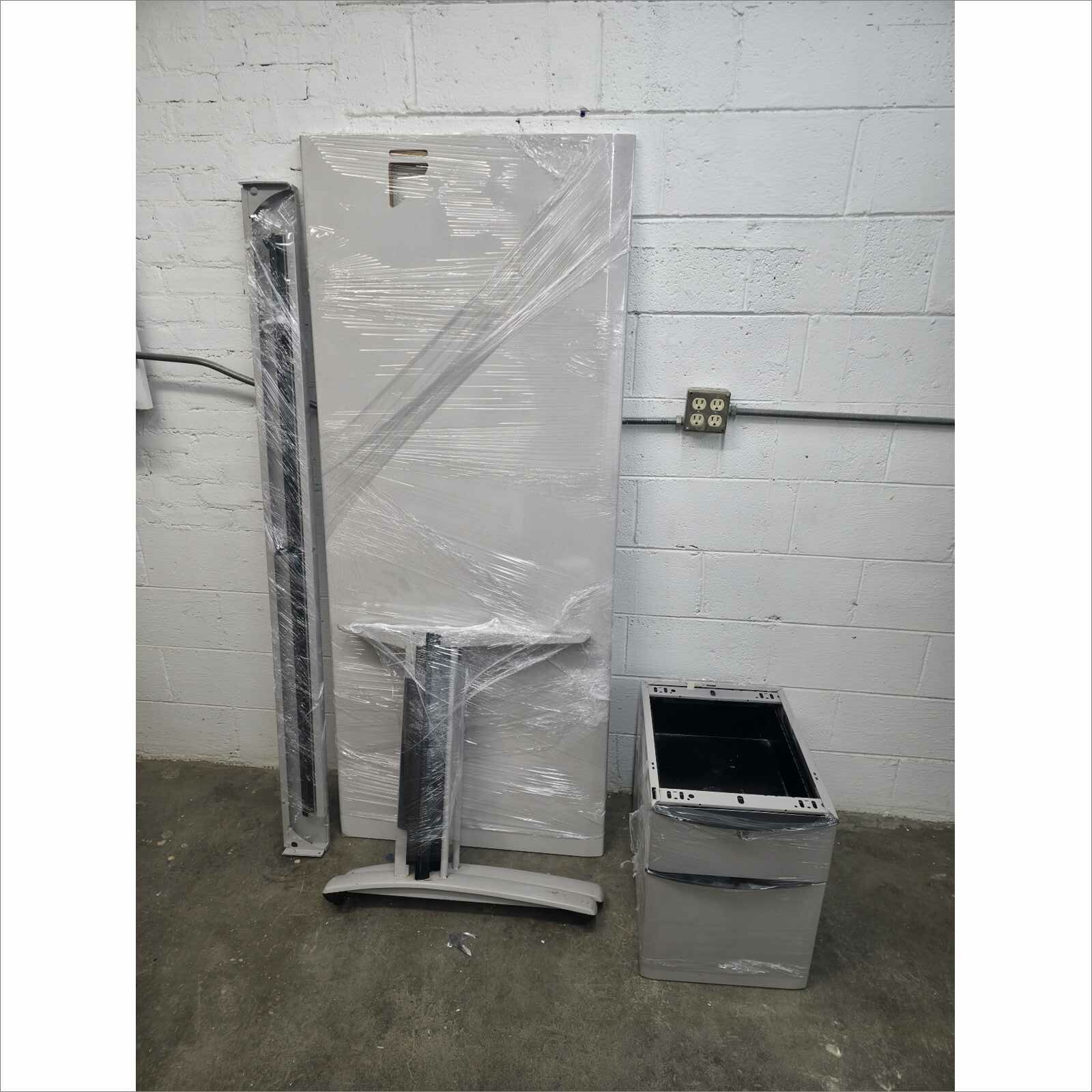 Steelcase Ellipse Desk ADXP3072L6 30x72 w/ Hanging Pedestal & SitOnIt Sona Chair 5723