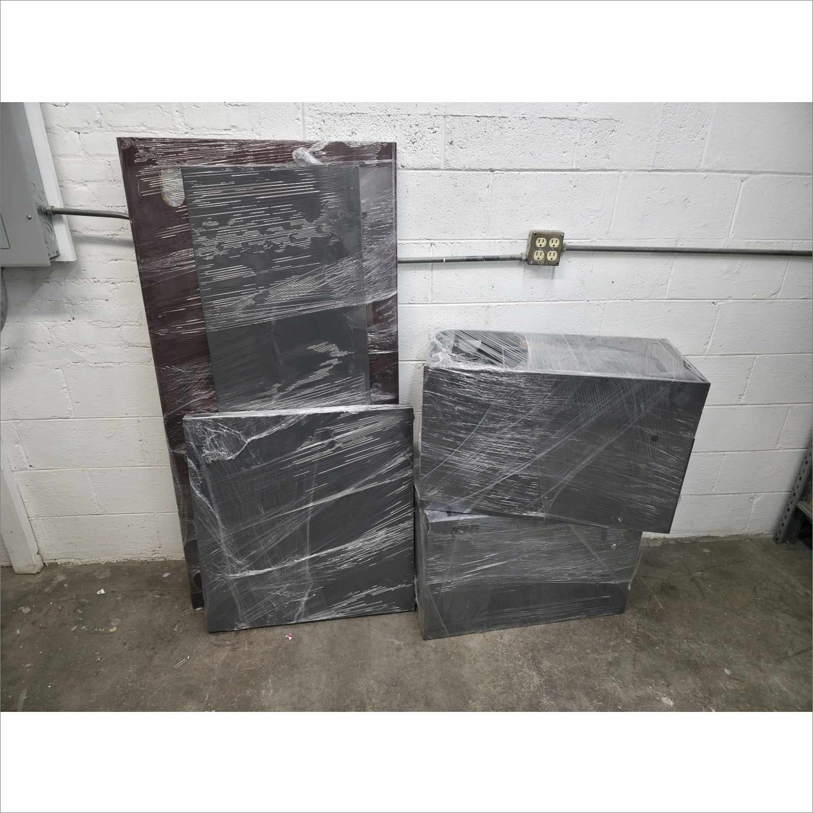 HON 38000 Series Double Pedestal Desk, 60" x 30" x 29.5", Mahogany/Charcoal (38155NS)