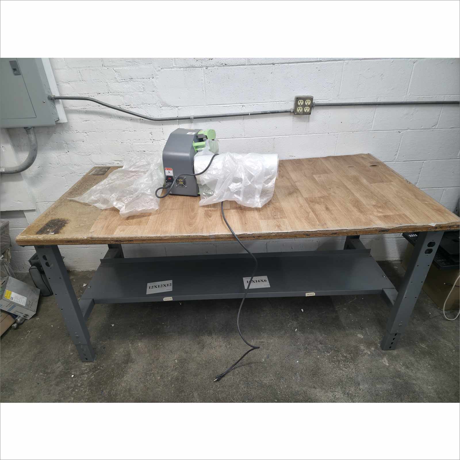 ULINE 72x36 Packing Table w/ Air Cushion Machine & 2 Bubble Wrap Rolls