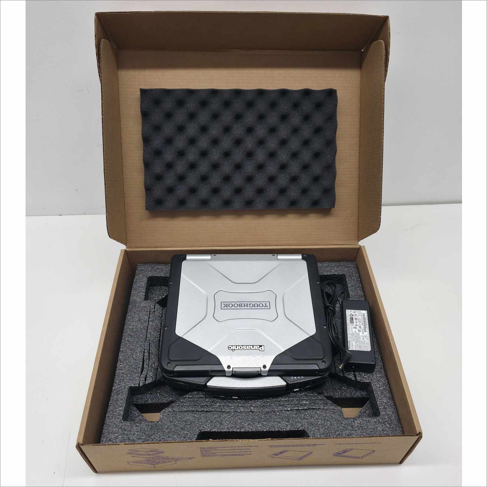 Panasonic CF-31 MK5 i7 5th Gen 16GB 256GB SSD 4G LTE GPS Touch DVD Windows Webcam Toughbook