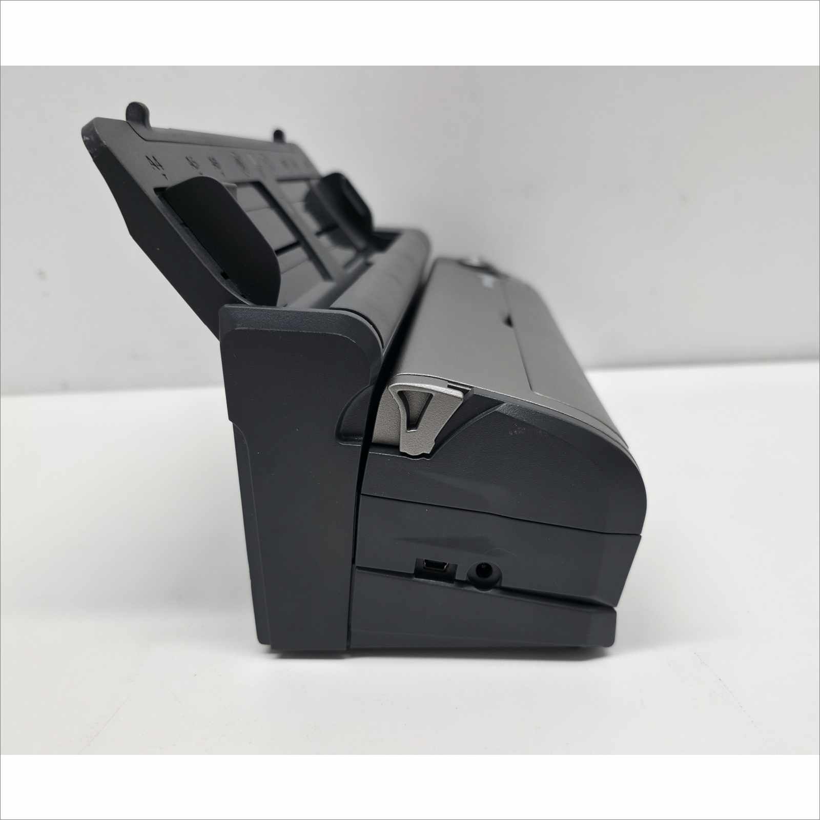 Xerox DocuMate 3115 Document Scanner