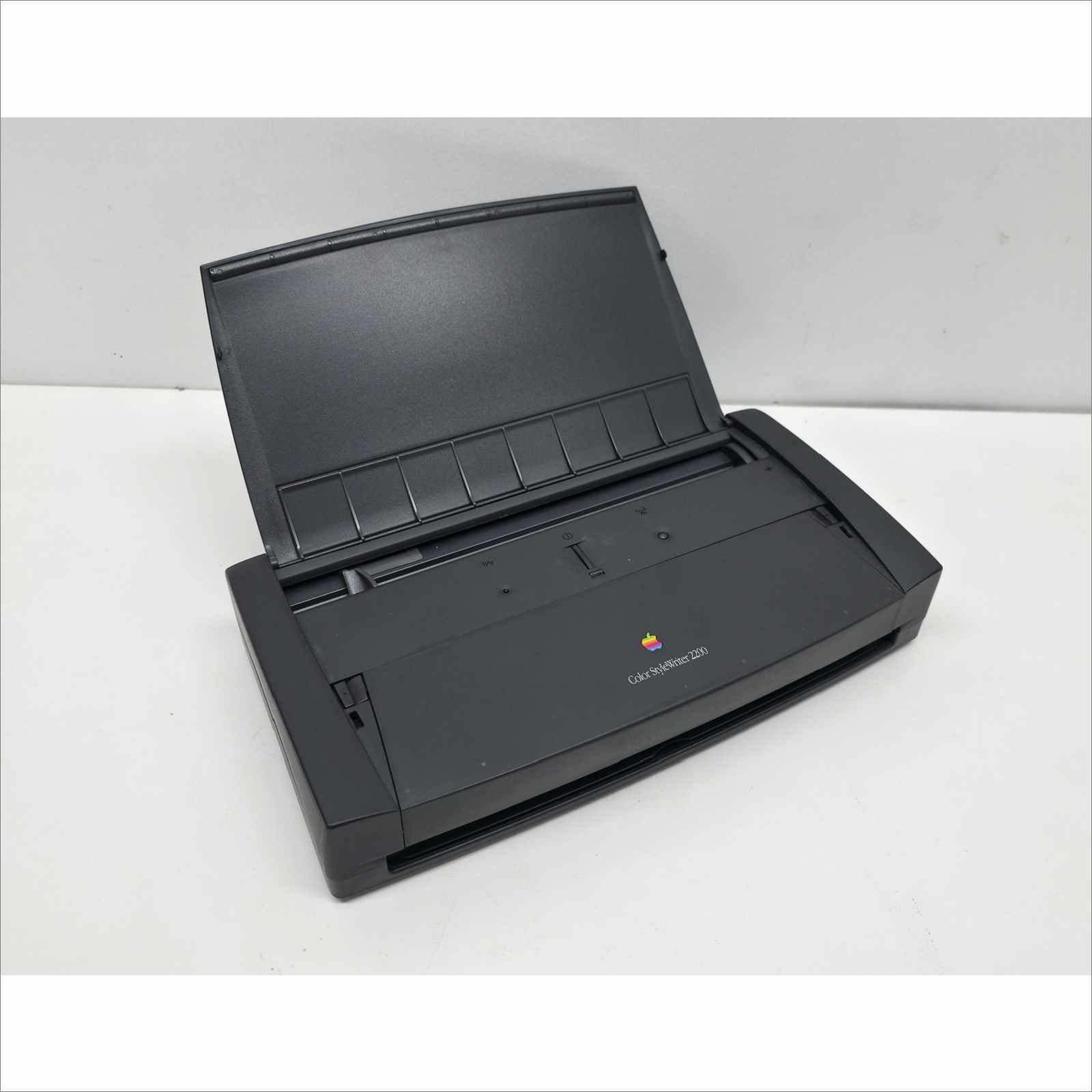 Apple Color StyleWriter 2200 Vintage Inkjet Printer - Power on test only