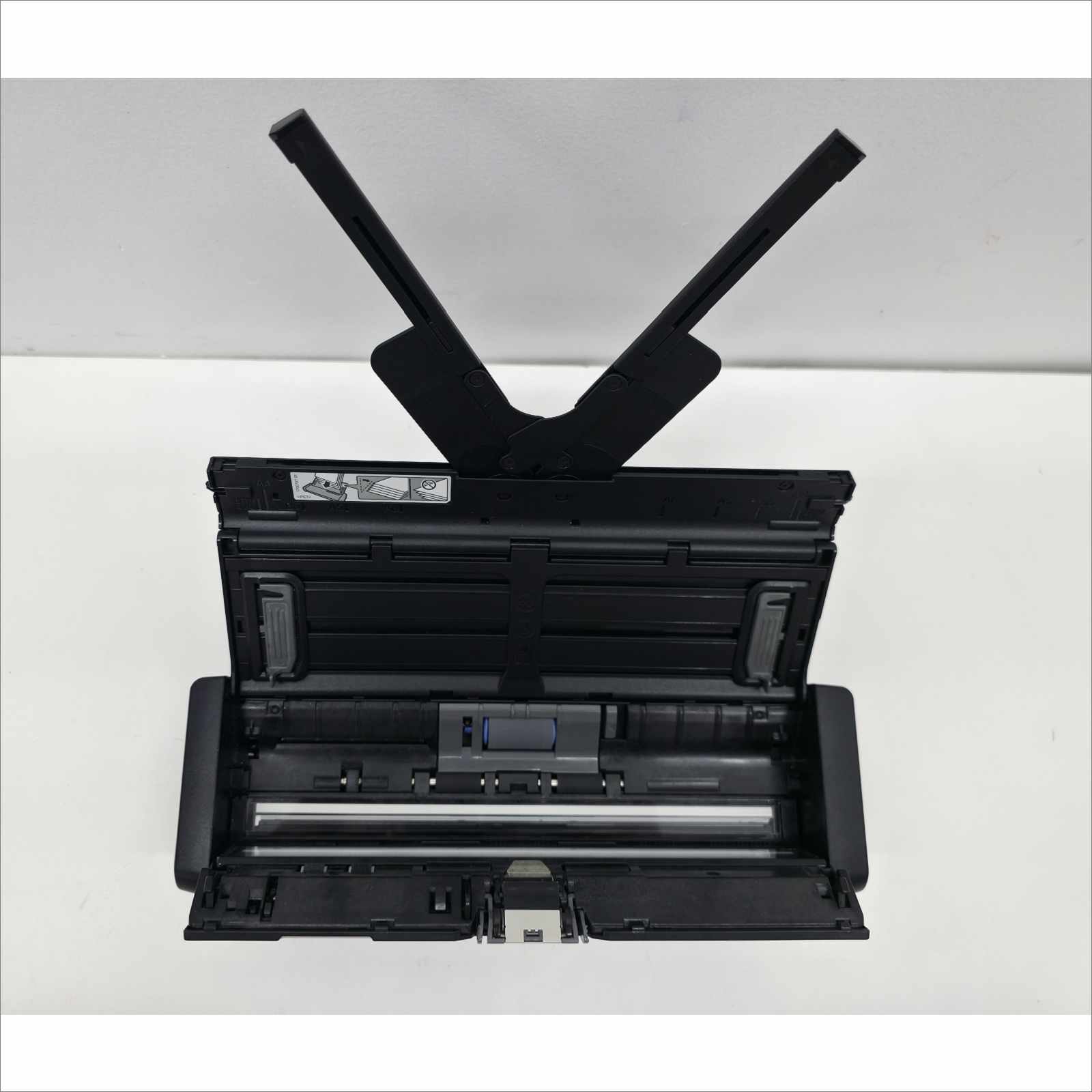 Epson WorkForce ES-300W Wireless Portable Document Scanner J391A X35N012946